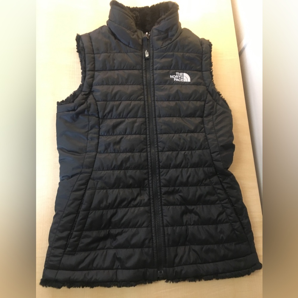 Girls North-face Black Reversible Vest